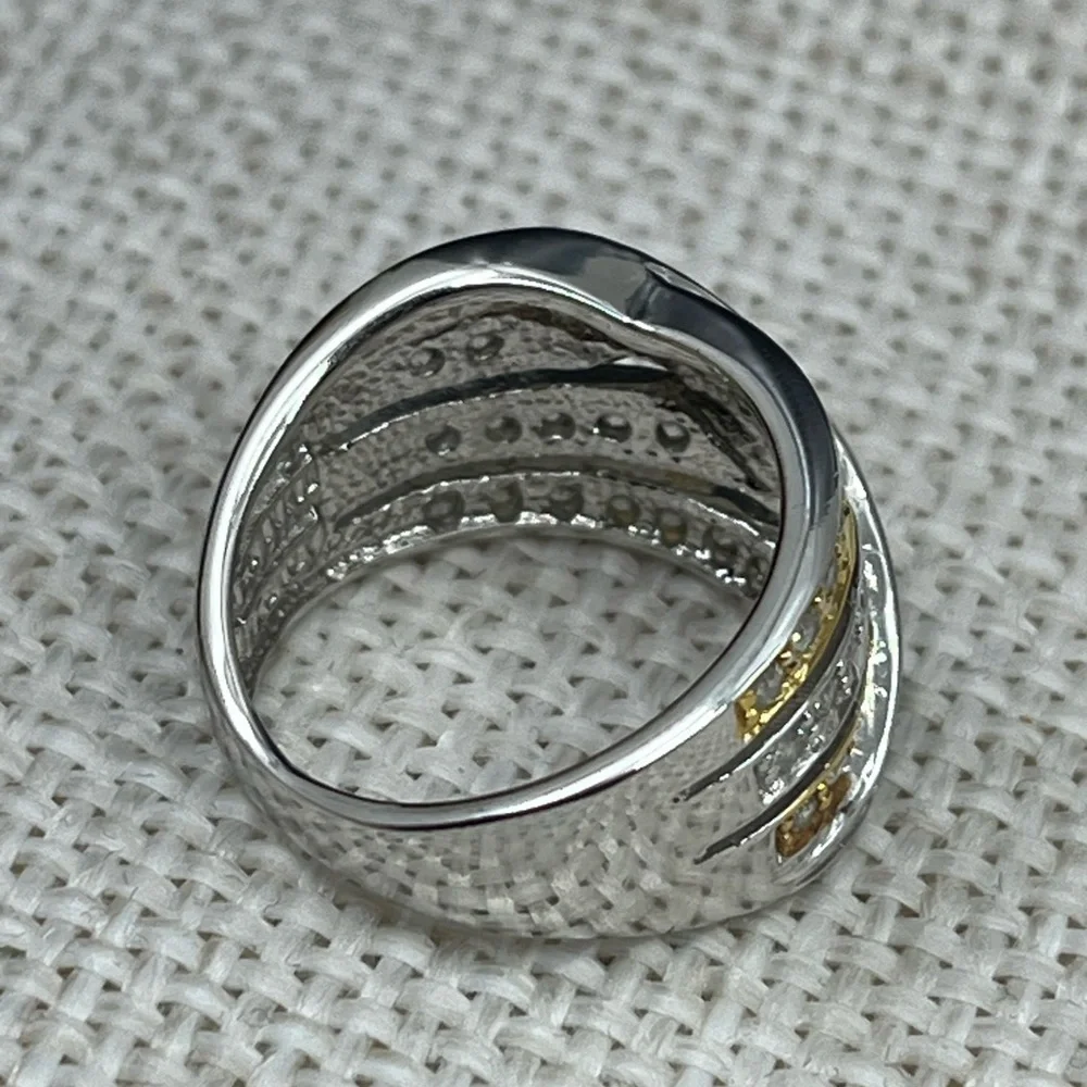 Stunning 925 Sterling Silver Two-Tone Crossover Ring โ Size 5.5 - Picture 8 of 17